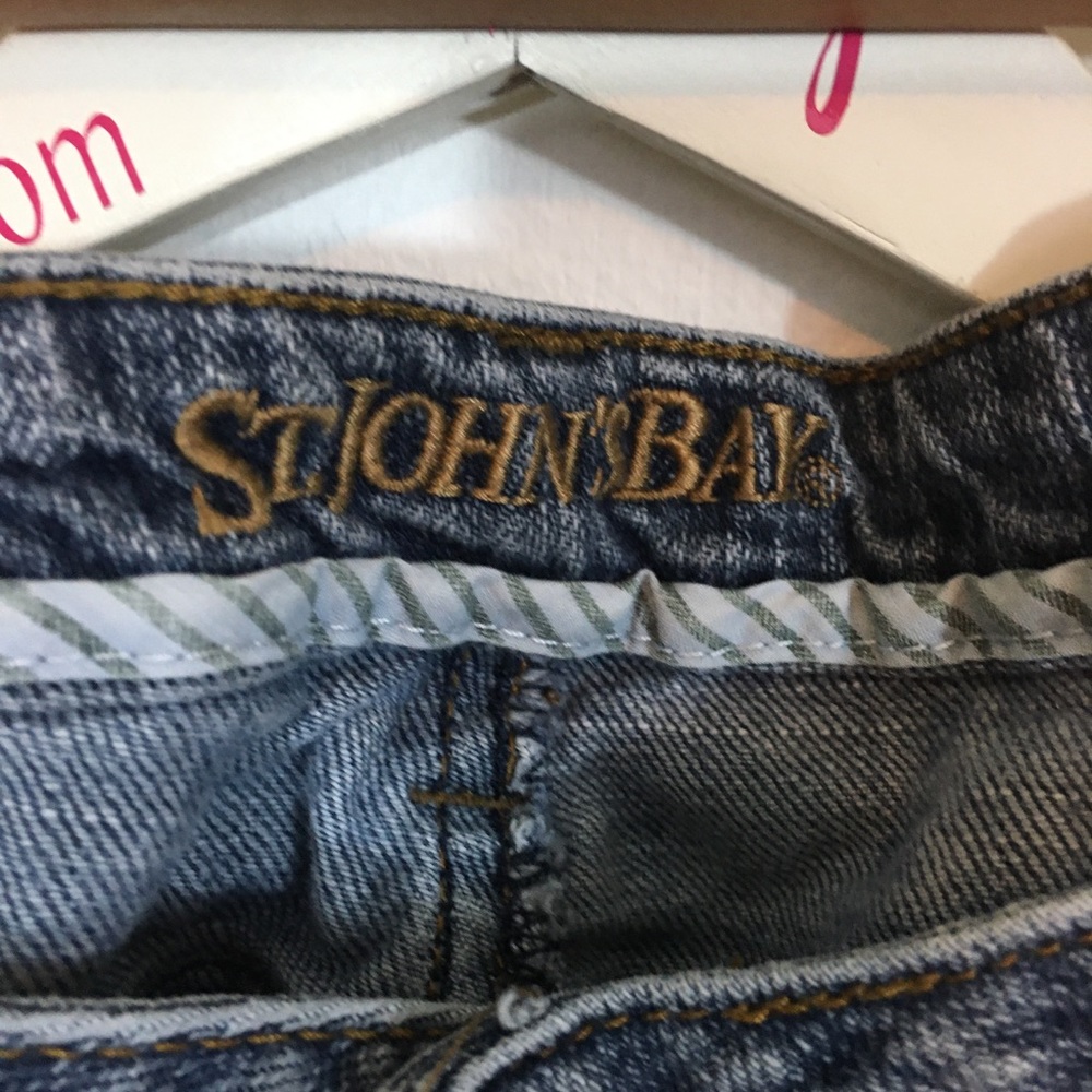 Jeans - Picture 3 of 6